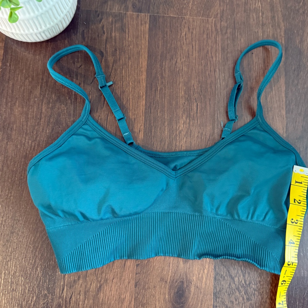 Lululemon Ebb to Street Bra - Picture 3 of 10
